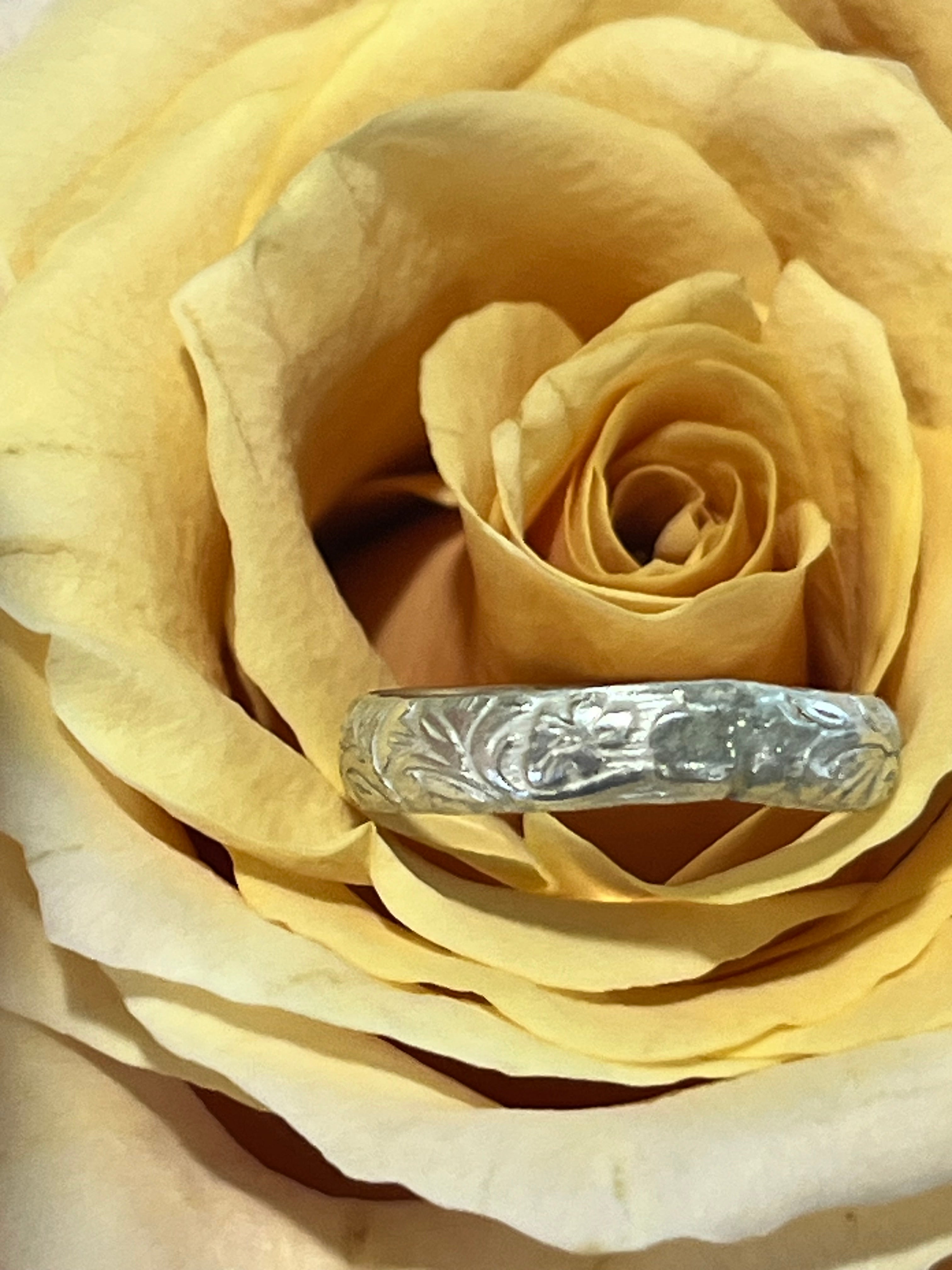 Silver vine ring