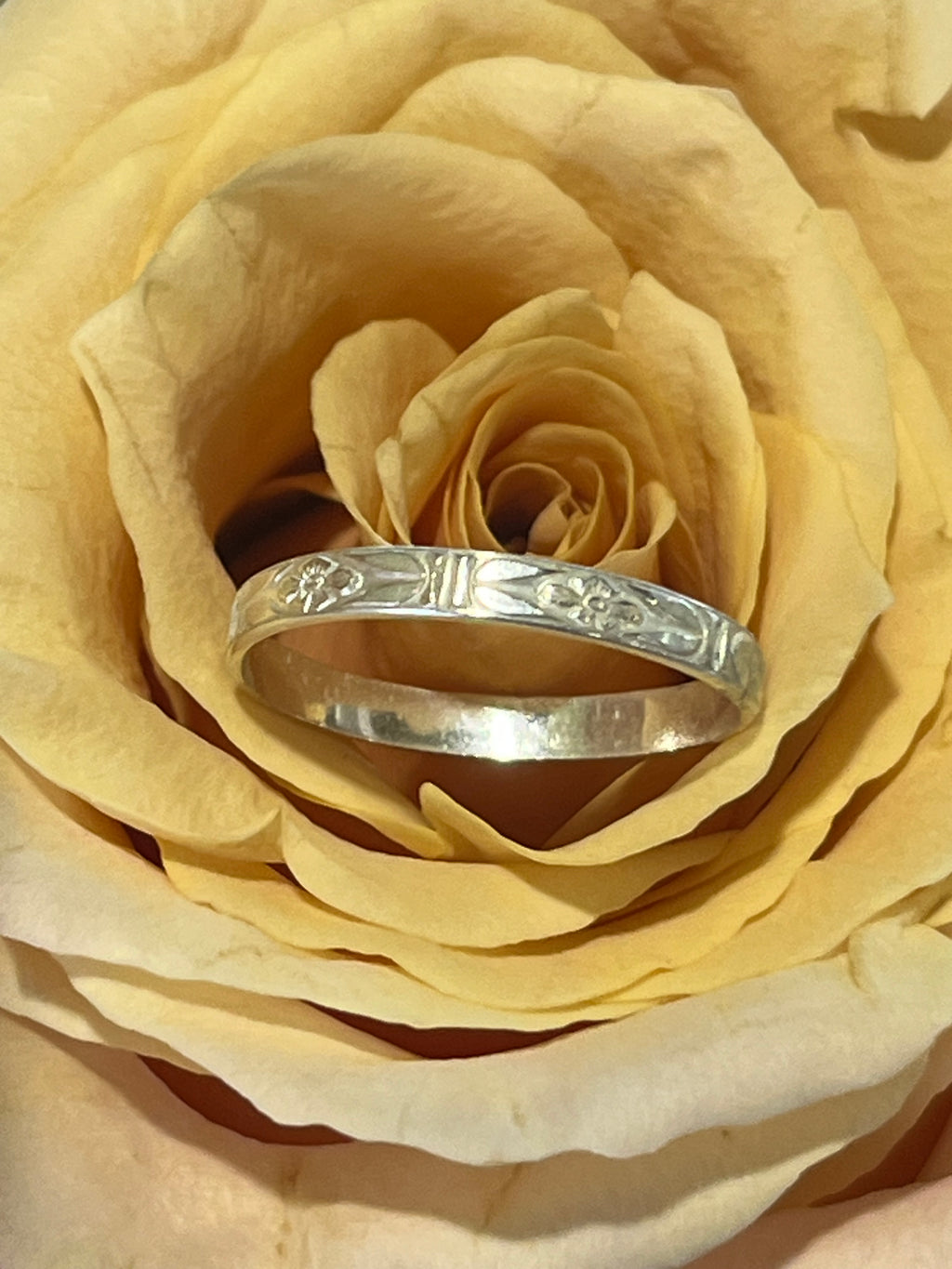 Silver floral ring