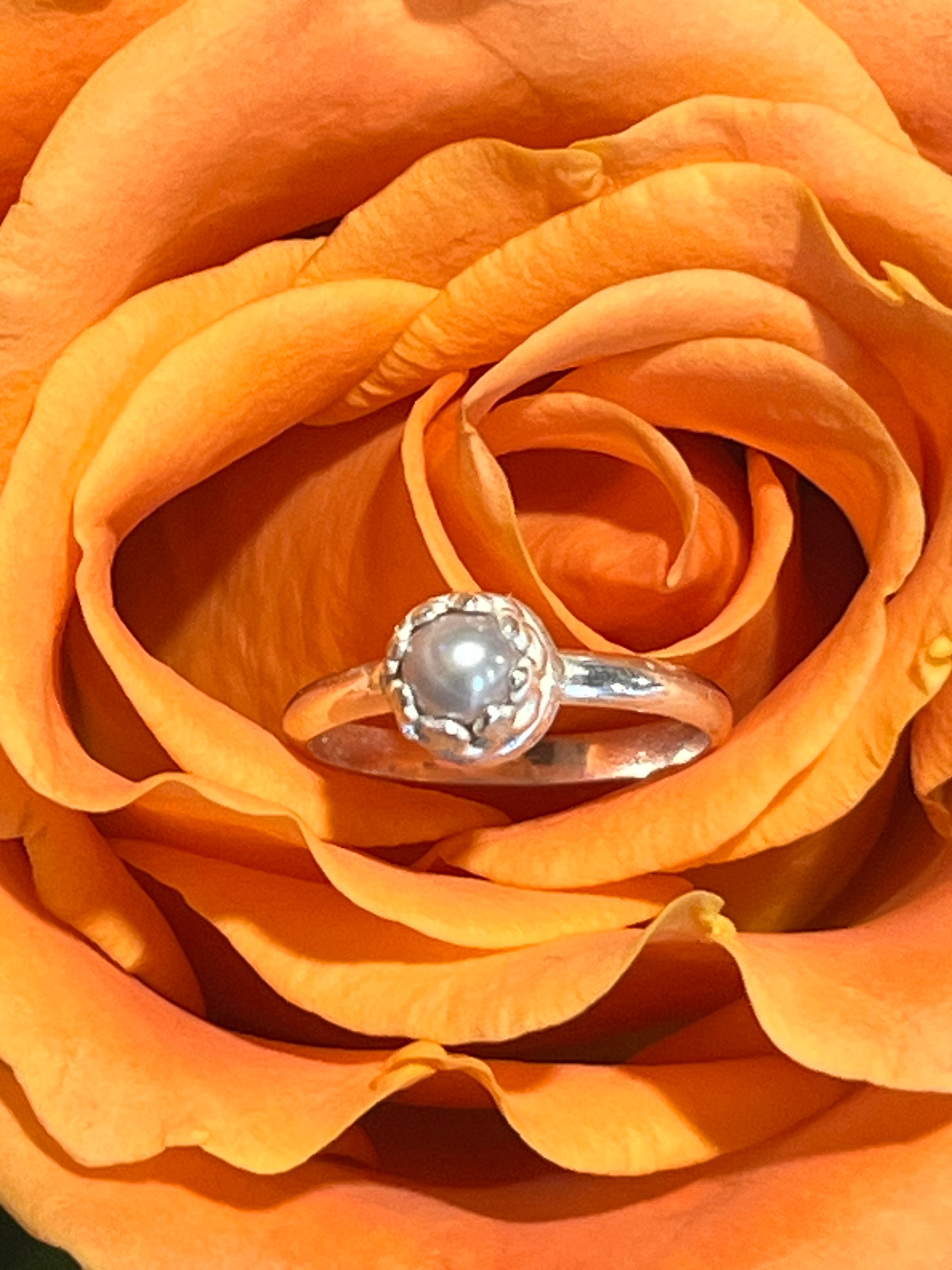 Pearl and sterling silver ring