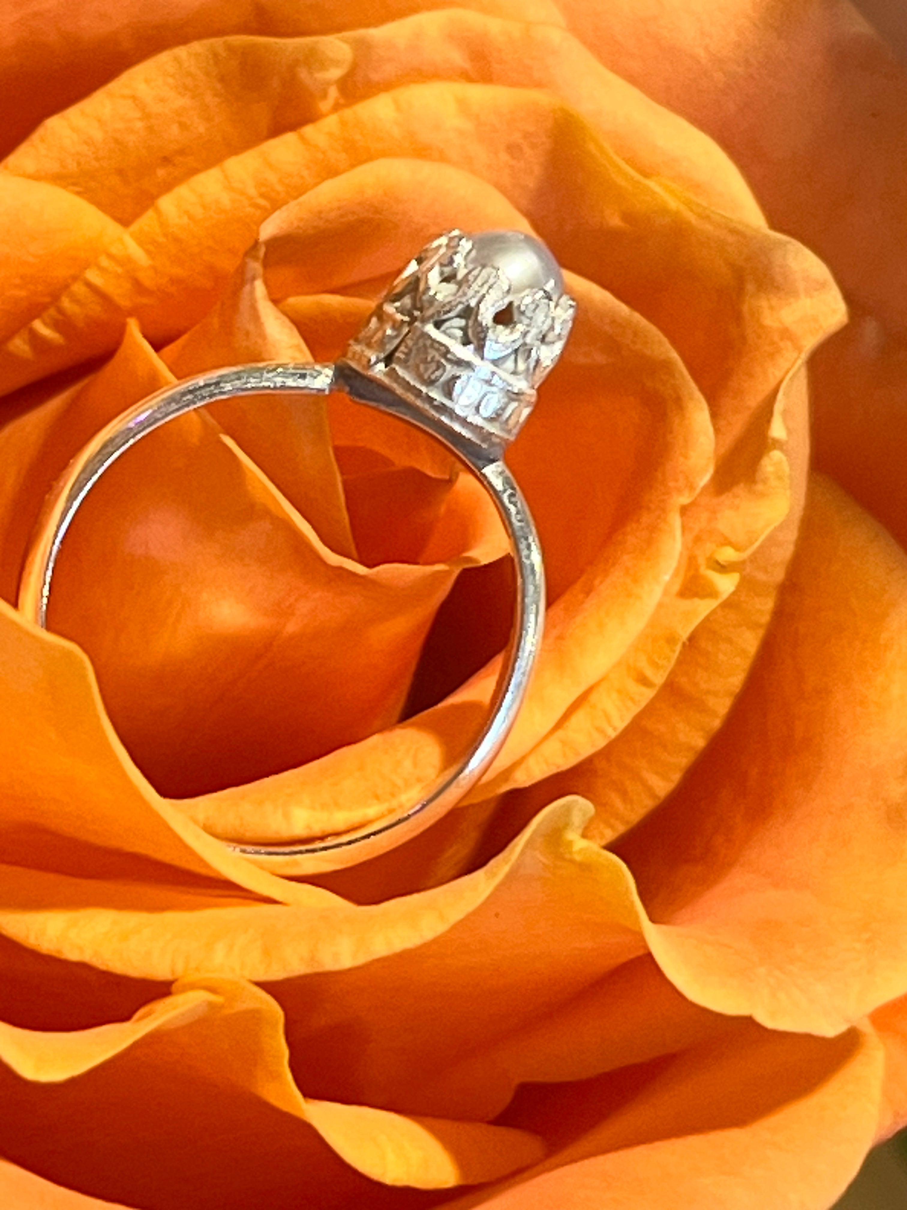 Pearl and sterling silver ring
